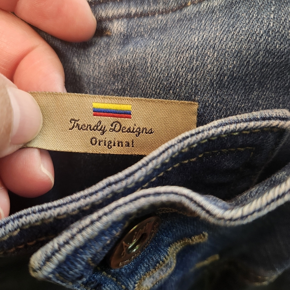 💝💝💝colombian Brand High Waist Dark Wash Flared Jeans💝💝💝 - Picture 3 of 6